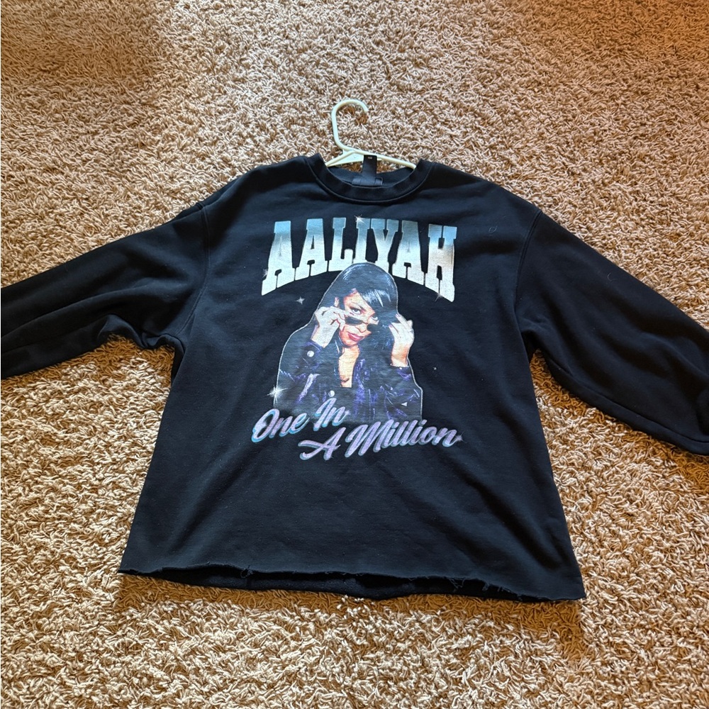 H&M Black Aaliyah Graphic Sweatshirt